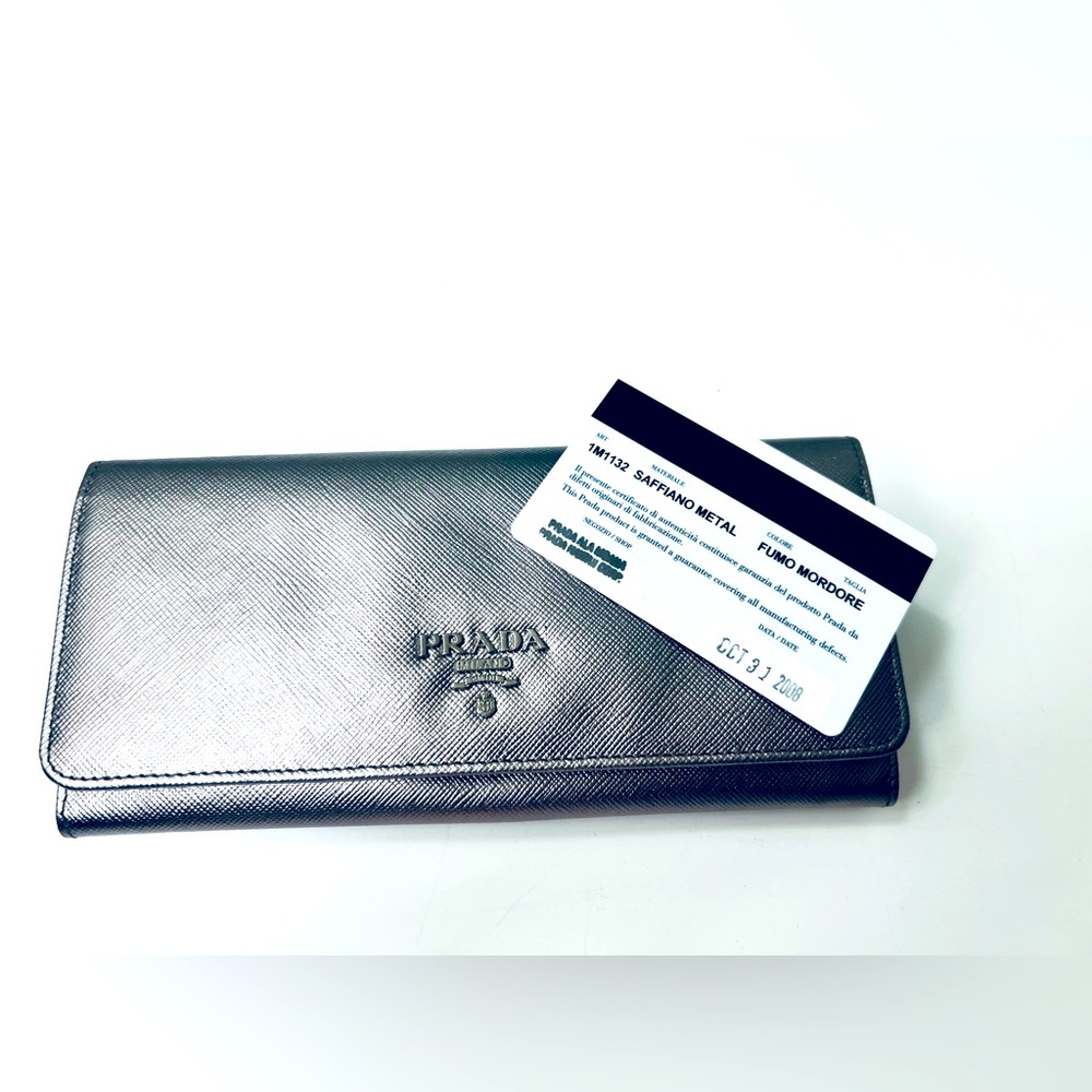 Prada Women's Metallic Wallet EUC - Picture 15 of 16